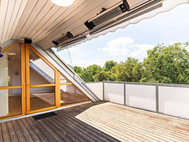 Sonnige Maisonette mit großzügiger Dachterrasse in Augarten Nähe