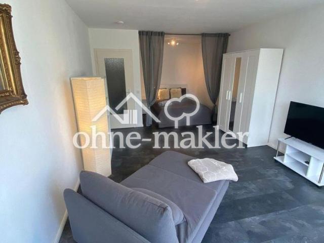 Sonnige, möblierte Wohnung mit Balkon zentral im schönen Wedel