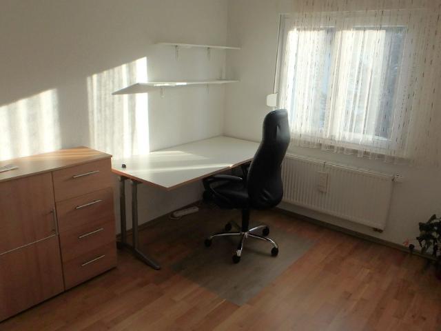 Sonnige, modern möblierte 3 Zimmer Mietwohnung mit Balkon, Stuttgart Amsterdam Apartments for Rent