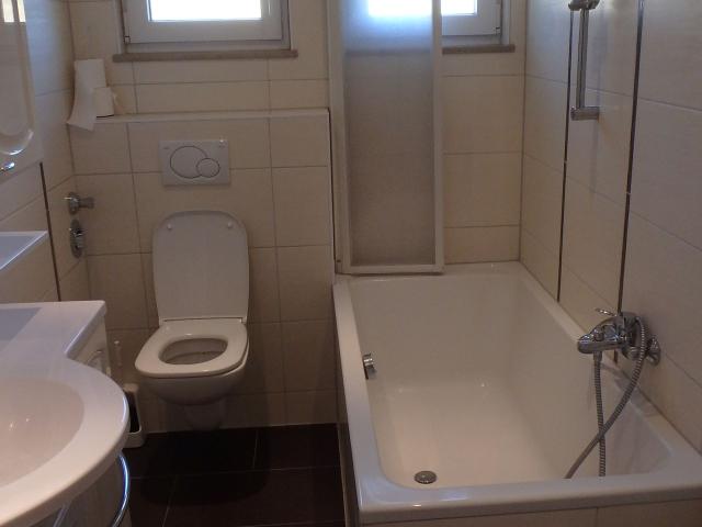 Sonnige, modern möblierte 3 Zimmer Mietwohnung mit Balkon, Stuttgart Amsterdam Apartments for Rent