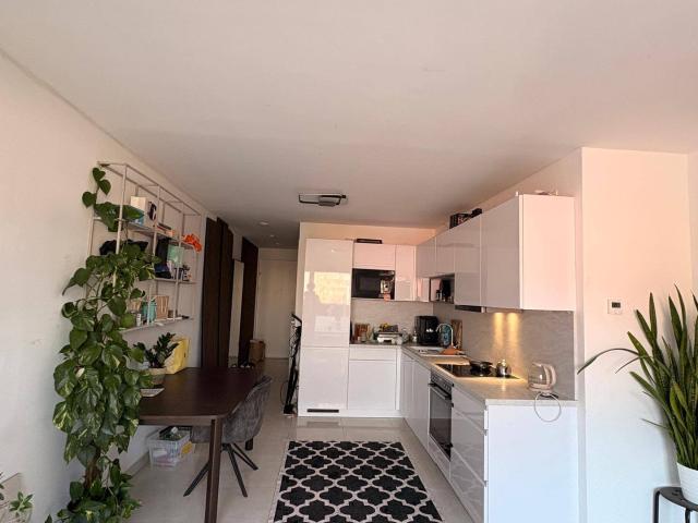 Sonnige Neubauwohnung 44 m² mit Balkon, Top Ausstattung & ruhiger Lage