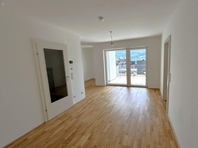 Sonnige Neubauwohnung Top 21 mit Einbauküche u. MIELE Geräte