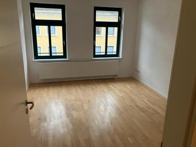 Sonnige neurenovierte 3,5 Zimmer Wohnung