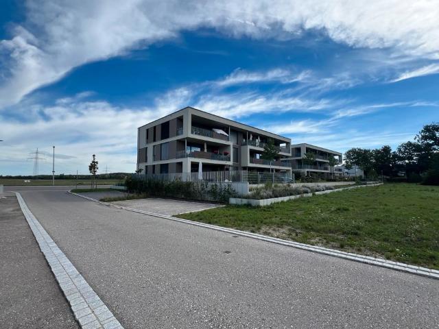 Sonnige, neuwertige 3 Zimmer Wohnung in Traumlage, provisionsfrei