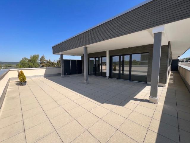 Sonnige Aussichten Neuwertige 3 Zimmer Penthousewohnung mit 2 TG Stellplätzen in Leutkirch!