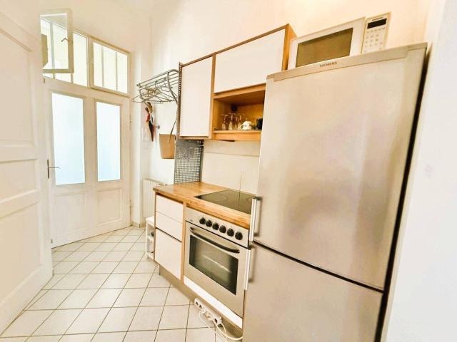 NAHE U4/U6 LÄNGENFELDGASSE – GROSSER WOHNRAUM FLEXIBEL TEILBAR