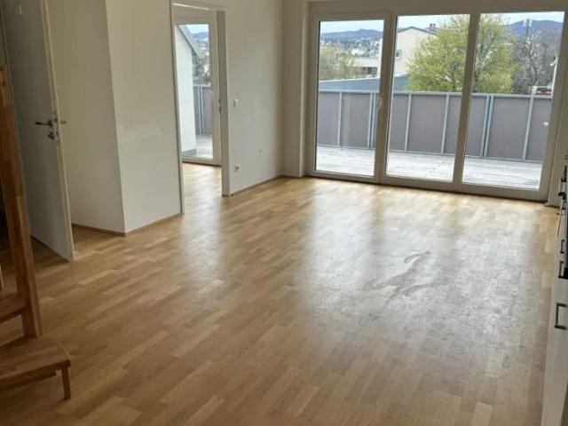 Sonnige, barrierefreie Wohnung mit großem Garten inkl. Küche Nähe Bahnhof, KIGA und Volksschule