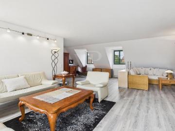 Sonnige Dachgeschosswohnung mit Balkon in bevorzugter Innenstadtlage von Mittenwalde