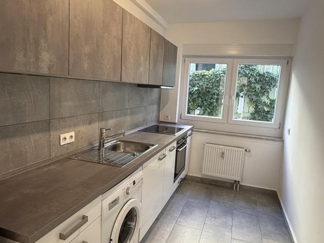 sonnige Erdgeschosswohnung mit Balkon und Stellplatz mit Innehof