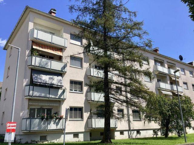 Sonnige Familienwohnung mit Balkon in Zentrumsnähe NEU SANIERT