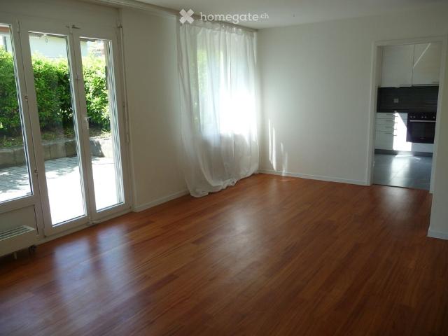 sonnige Gartenwohnung in Rüschlikon / Sunny garden flat in Rüschlikon