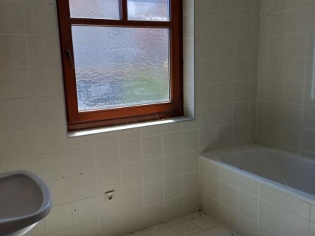 Sonnige, helle 3 Zimmer Wohnung mit Balkon in Glanegg Friedlach