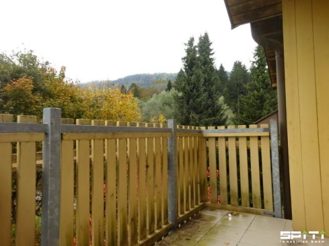 Sonnige, helle 3 Zimmer Wohnung mit Balkon in Glanegg Friedlach