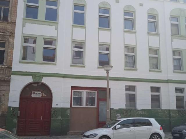 Sonnige, komplett renovierte Wohnung dicht Steintor
