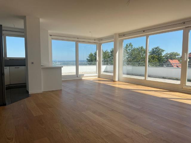 Sonnige Penthouse Wohnung mit herrlichem Ausblick am Stuttgarter Killesberg