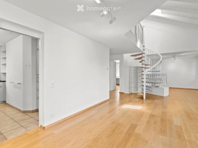 Sonnige, ruhige 5.5 Zimmer Maisonettewohnung mit Lift im Herzen von Arlesheim