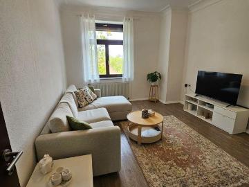 Sonnige, sanierte 3 Zimmer Wohnung mit Einbauküche in Feuerbach