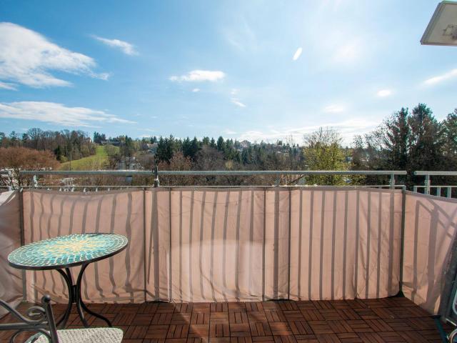 Sonnige Single Wohnung mit Südbalkon & Tiefgaragenstellplatz Nähe LKH & Med Uni