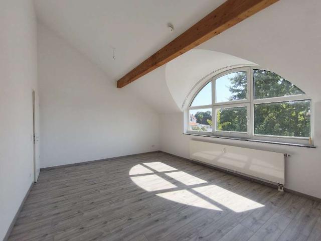 SONNIGE TERRASSE sucht NEUE MIETER