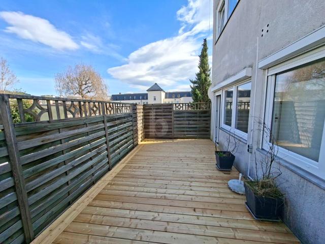 SONNIGE TERRASSENWOHNUNG IM ZENTRUM