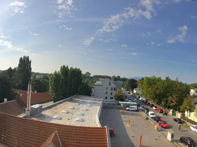 SONNIGE TERRASSEWOHNUNG 3 ZIMMER GARTENMITBENÜTZUNG U6 SIEBENHIRTEN UNBEFRISTET