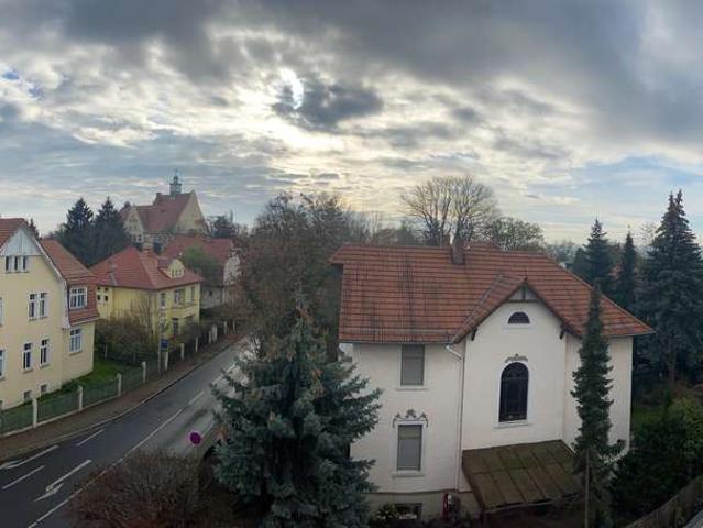 Sonnige und gemütliche Dachgeschosswohnung mit 2 Balkonen und Fußbodenheizung!