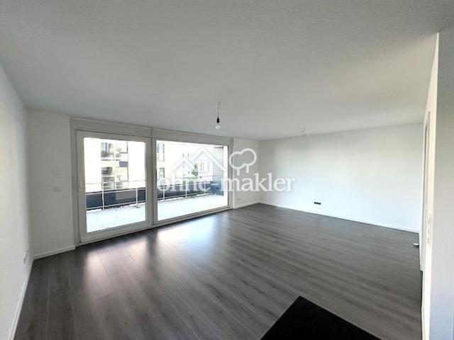 Sonnige und ruhige 3 Zimmer Wohnung mit EBK und Balkon in Renningen