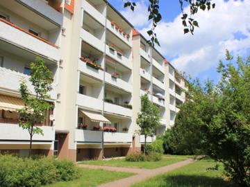 Sonnige Wohnung im Herzen Grünaus