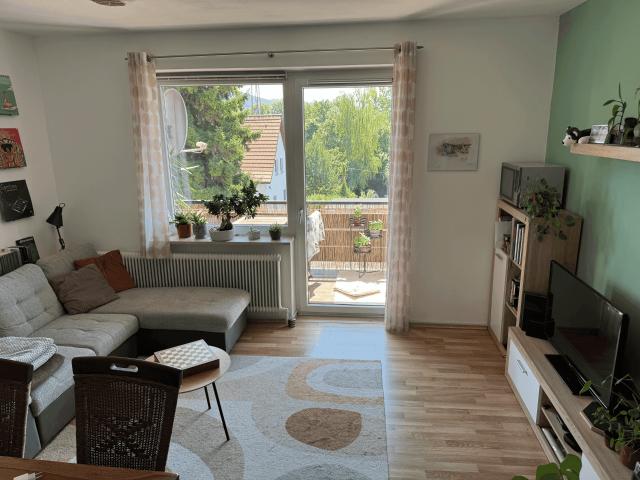 Sonnige Wohnung mit Balkon ideal für Studenten und Pärchen!