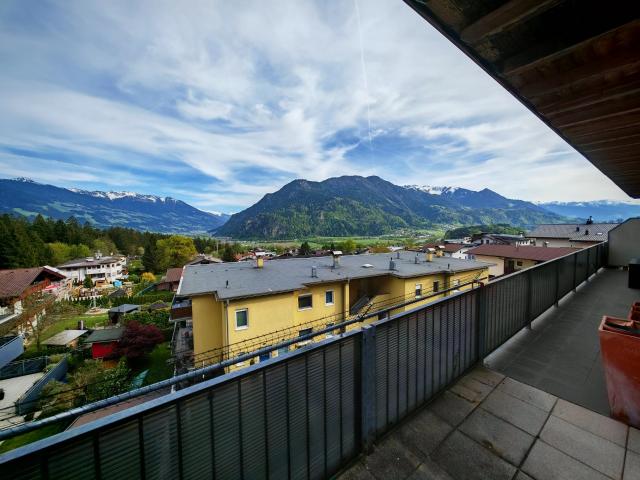 Sonnige Wohnung mit 54m² Dachterrasse in Traumlage Provisionsfrei