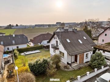 Sonnige Wohnidylle in Leonding mit Garten & Pool