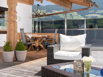 Sonnige Wohlfühloase in Fügenberg – Exklusive Obergeschosswohnung mit Wellnessbereich und Traumterrasse