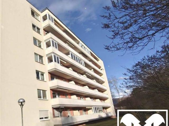 Sonnige, zentrale Dreizimmerwohnung mit Westbalkon mit traumhafter Aussicht