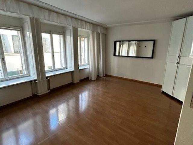 Sonnige 1 Zimmer Wohnung im 1. OG