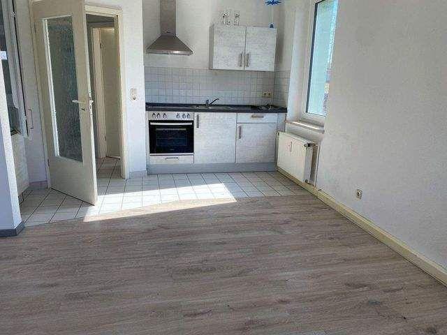 Ruhige 1 Zimmer Wohnung mit Einbauküche in Ponitz