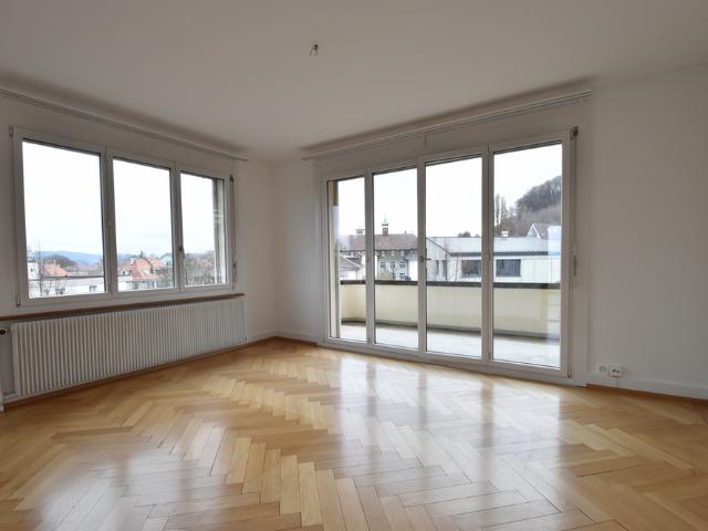 Sonnige 2.5 Zimmer Wohnung am Fusse des Gurtens!