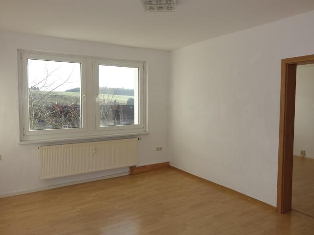 sonnige 2 Raum Wohnung mit Einbauküche
