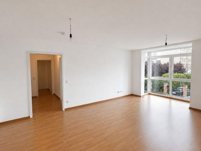 Sonnige 2 Raum Wohnung am Klinikum Dresden Friedrichstadt mit PKW Stellplatz