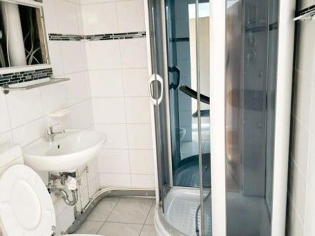 Sonnige 2 Raum Erdgeschosswohnung mit Balkon in Geyer!