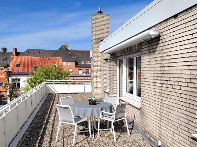 Sonnige 2 Zimmer Dachterrassenwohnung im Herzen der Insel