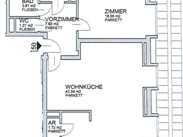 Sonnige 2 Zimmer Dachgeschoss Wohnung mit großzügigem Wohnbereich