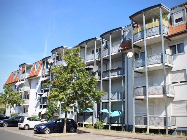 Sonnige 2 Zimmer Wohnung in Leimen modern, bezugsfrei mit Garage und Außenstellplatz