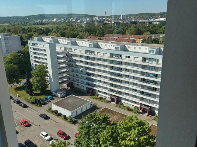 Sonnige 2 Zimmer wohnung möbliert in Stuttgart Fasanenhof