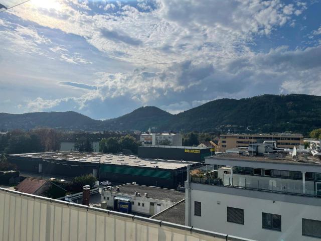 Sonnige 2 Zimmer Wohnung mit Balkon