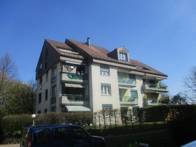 Sonnige 2 Zimmer Wohnung mit Balkon in Biberist