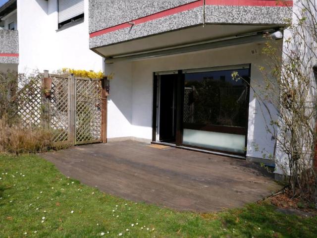 Sonnige 2 Zimmer Wohnung mit Garten!