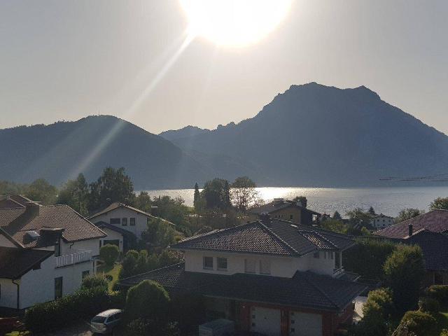 Sonnige 2 Zimmer Wohnung mit unverbaubarem Panoramablick auf See & Traunstein