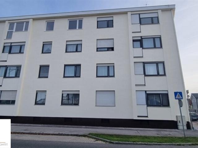Sonnige 2 Zimmerwohnung im 3. Stock im Zentrum von Gänserndorf