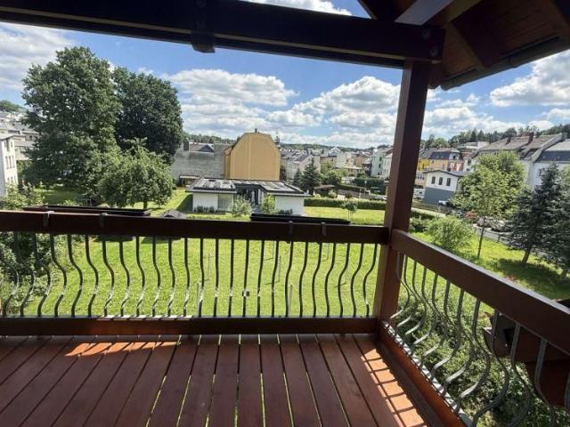 sonnige 3 Raum Wohnung m. großem Balkon im DG