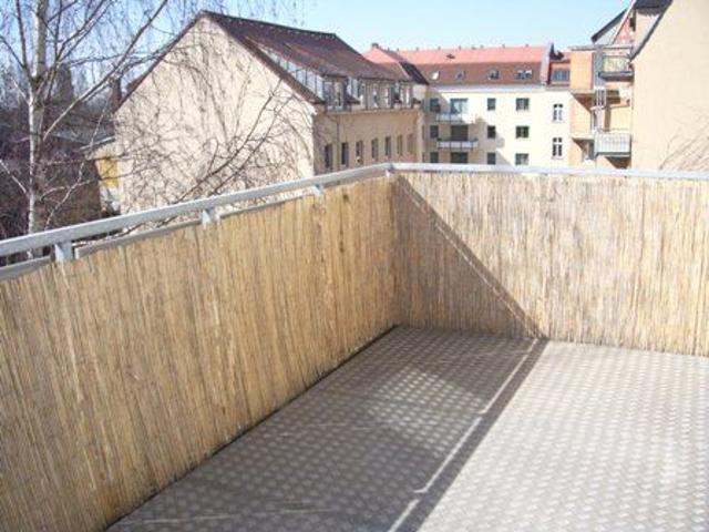 sonnige 3 Raumwohnung mit Balkon in der Südstadt !